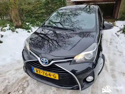 Toyota Yaris 1.5 Hybrid 2016