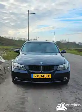 BMW 320i 2005