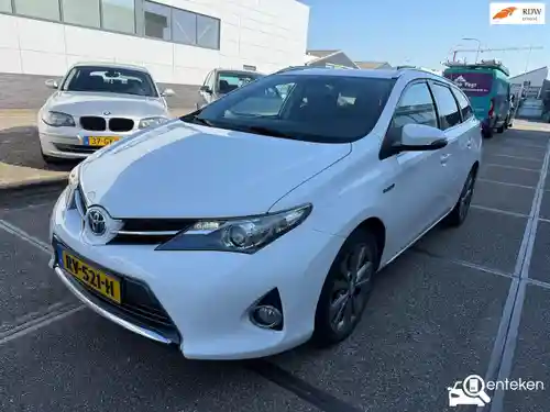 Toyota Auris Touring Sports 1.8 Hybrid 2014
