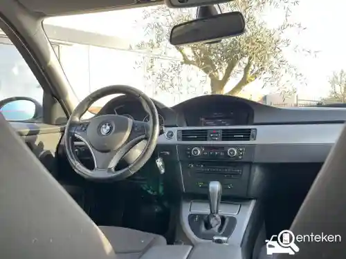 BMW 318i Touring 2008