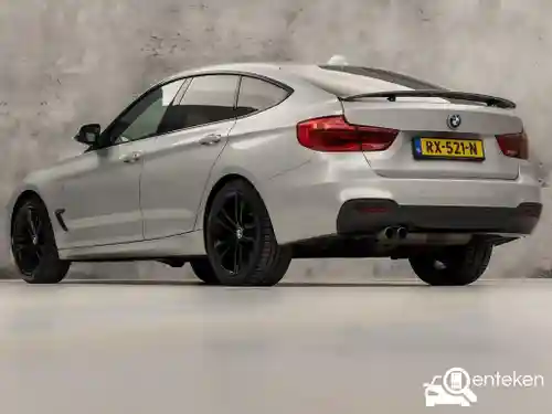 BMW 320i Gran Turismo 2018