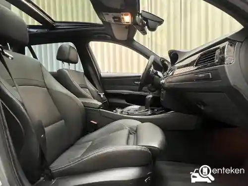 BMW 335d Touring 2009