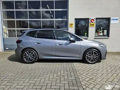 BMW 220i Active Tourer 2023