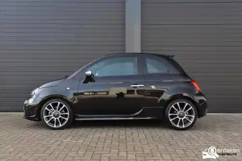Abarth 595C 2023