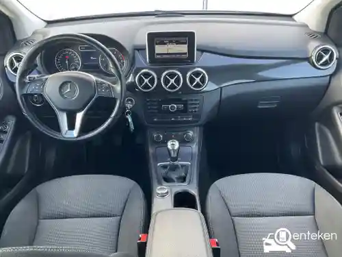 Mercedes-Benz B 180 2014