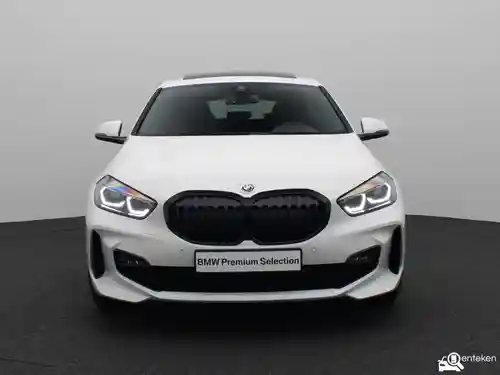 BMW 118i 2023