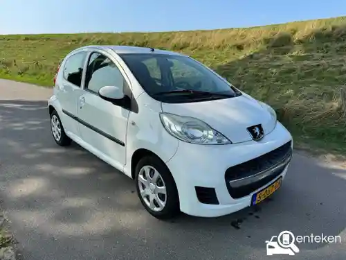 Peugeot 107 1.0 70 2012