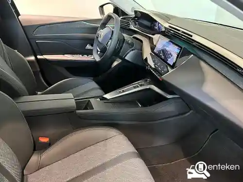 Peugeot 408 1.2 PureTech 130 2023