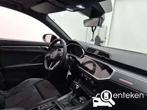 Audi Q3 45 TFSI e 2023
