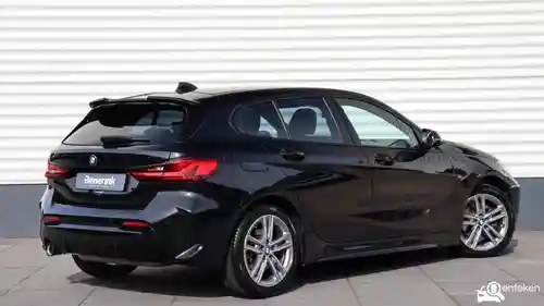 BMW 118i 2022
