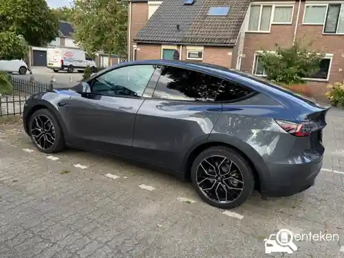 Tesla Model Y Maximum Range 2023