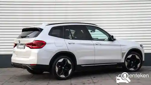 BMW iX3 2021