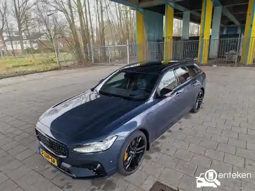 Volvo V90 T8 2021