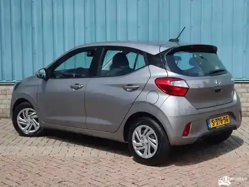Hyundai i10 1.0 2023