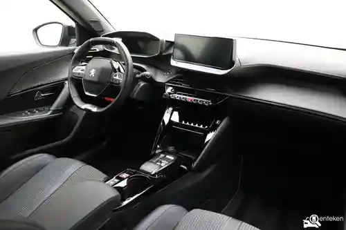 Peugeot e-2008 2022