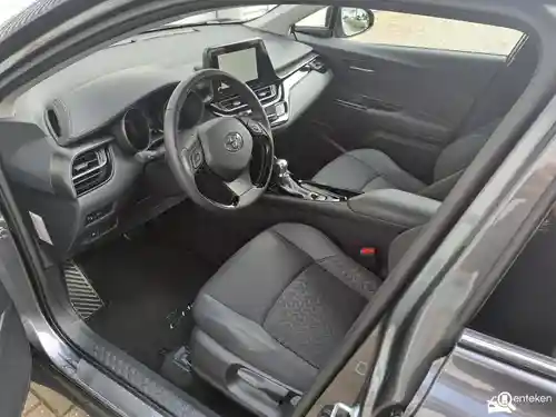 Toyota C-HR 1.8 Hybrid 2023