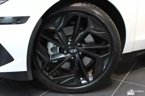 Hyundai IONIQ 6 (77,4 kWh) 2023