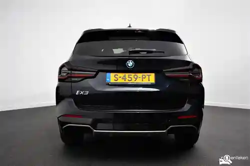BMW iX3 2023