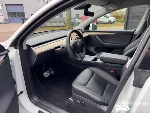 Tesla Model Y Maximum Range 2023