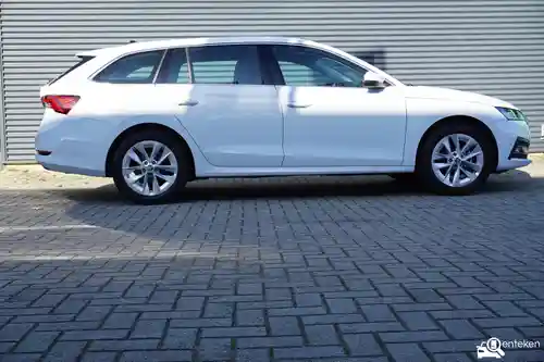 Skoda Octavia 1.5 TSI e-TEC 2022
