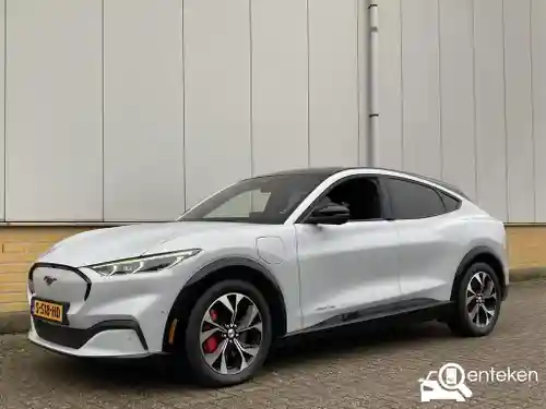 Ford Mustang Mach-E Standard Range 2022