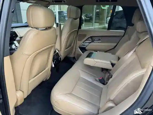 Land Rover Range Rover P440e 2023