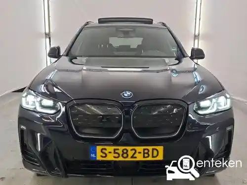 BMW iX3 2022