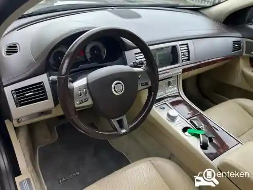 Jaguar XF 4.2 V8 2008