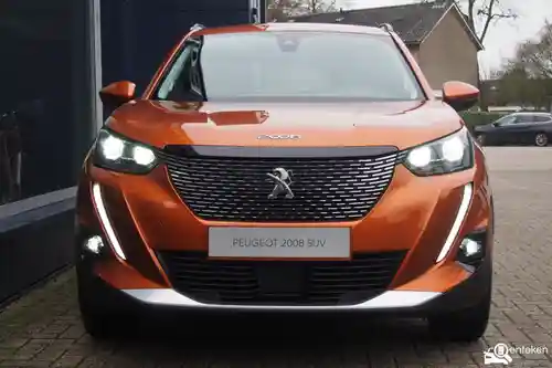 Peugeot 2008 1.2 PureTech 100 2022