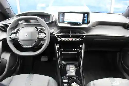 Peugeot 2008 1.2 PureTech 130 2023