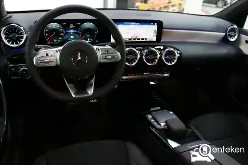 Mercedes-Benz A 250 e 2023