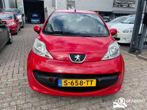 Peugeot 107 1.0 70 2008