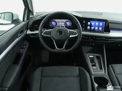 VW Golf 1.0 eTSI 2023