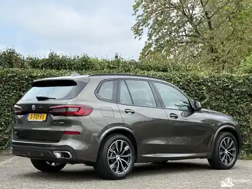 BMW X5 xDrive45e 2023