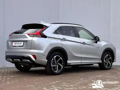 Mitsubishi Eclipse Cross 2.4 Plug-In Hybrid 2021