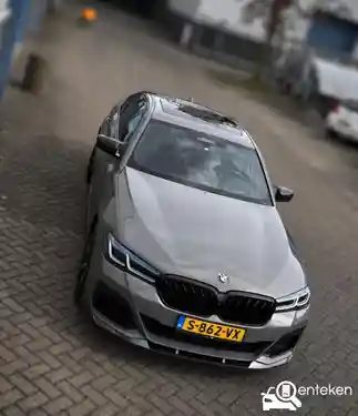 BMW 545e 2021