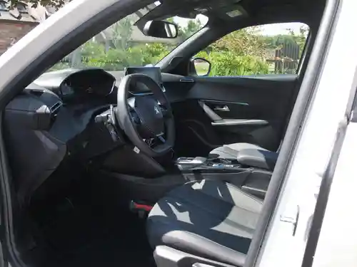 Peugeot 2008 1.2 PureTech 130 2023