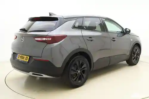 Opel Grandland X 1.6 DI Turbo Hybrid 2021