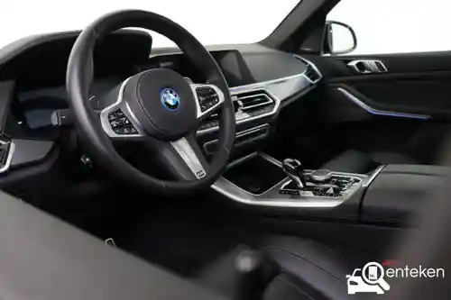 BMW X5 xDrive45e 2023