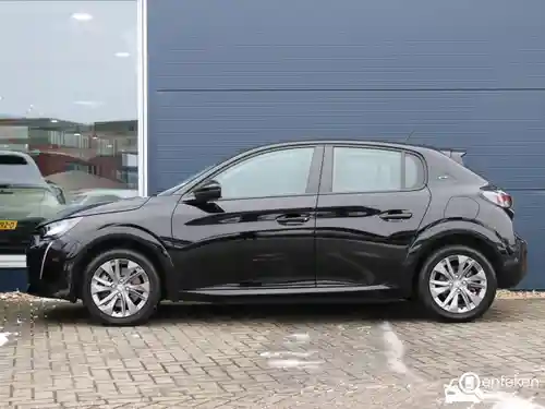 Peugeot e-208 2023
