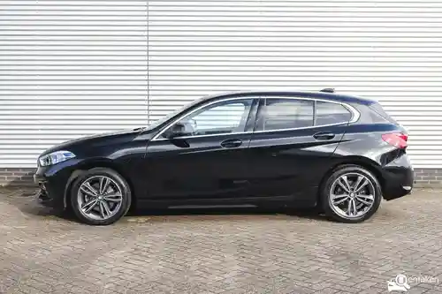 BMW 118i 2023