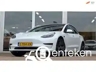 Tesla Model 3 Standard Range Plus 2022