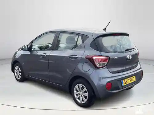 Hyundai i10 1.0 blue 2018