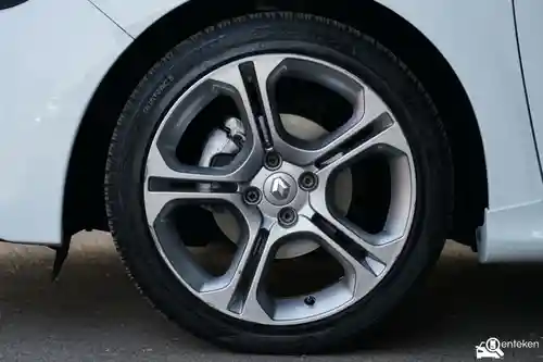 Renault Clio Grandtour TCe 120 2014