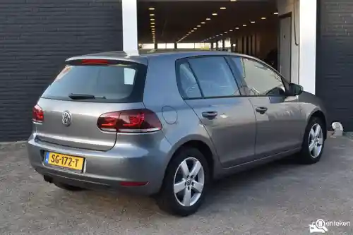 VW Golf R 2010