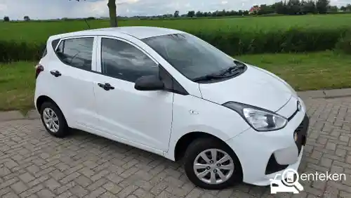 Hyundai i10 1.0 blue 2018