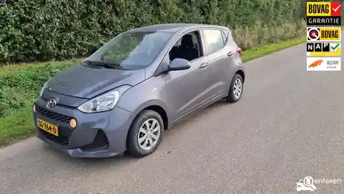 Hyundai i10 1.0 blue 2018