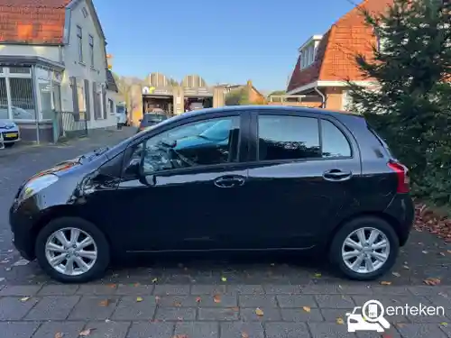 Toyota Yaris 1.3 2008