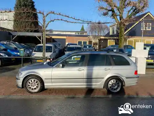 BMW 320i 2001