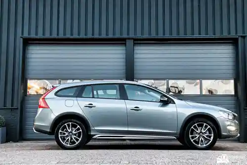 Volvo V60 Cross Country D4 2018
